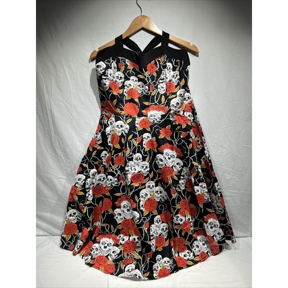 NWT AYLI Black dress Skull Floral Fit And Flare 1950 Vintage RETRO 16‎